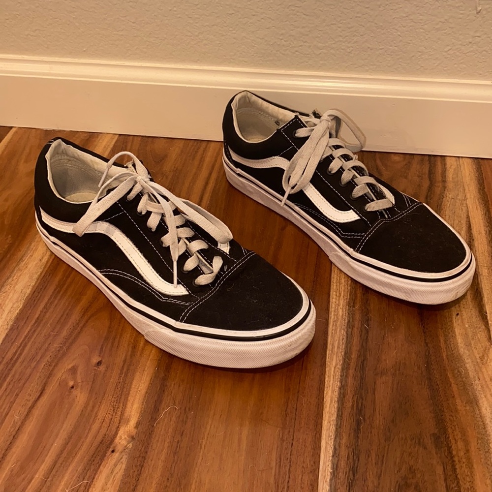 Vans, Men’s 9.5, black and white